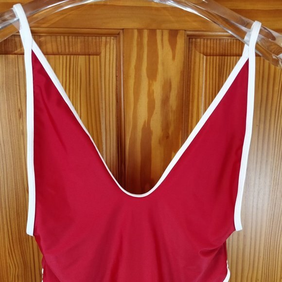 Red & White High-Cut One Piece Swimsuit LG Retro Monokini Bold Style - Picture 5 of 8